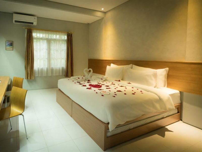Nite & Day Mdc Puncak - Gadog Hotel Bogor Exterior photo